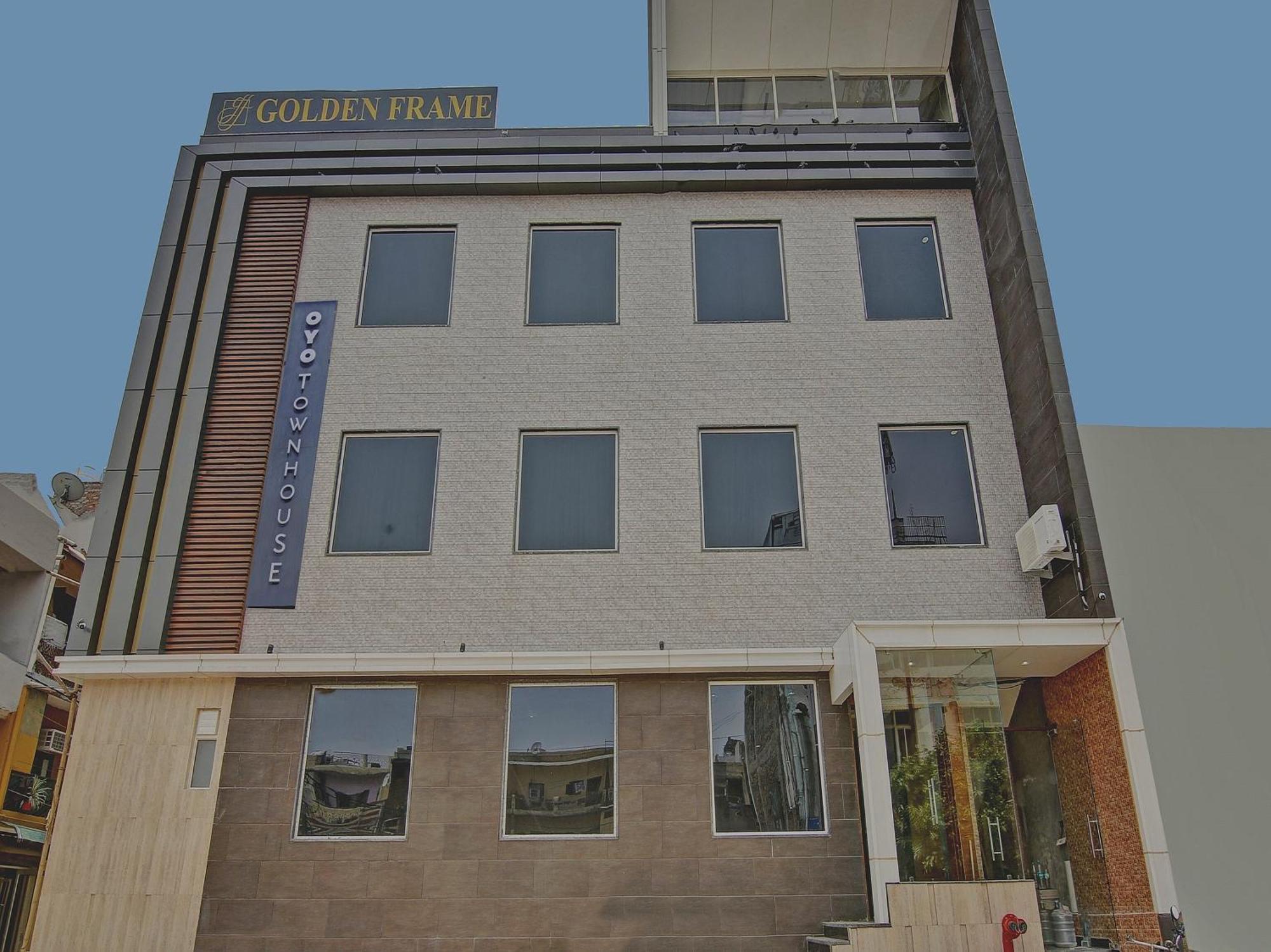 Townhouse Golden Frame Hotel Ghaziabad Eksteriør billede