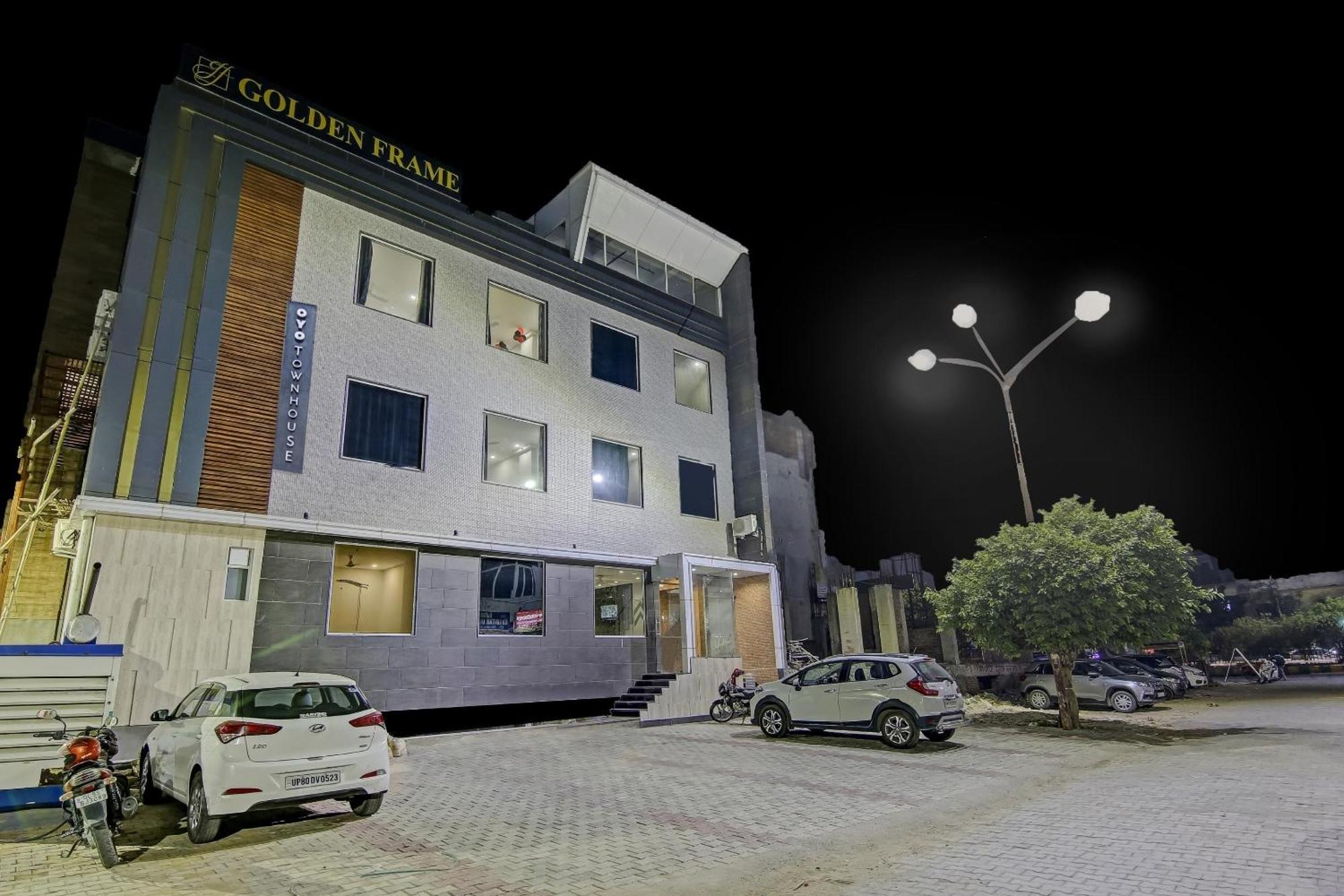 Townhouse Golden Frame Hotel Ghaziabad Eksteriør billede